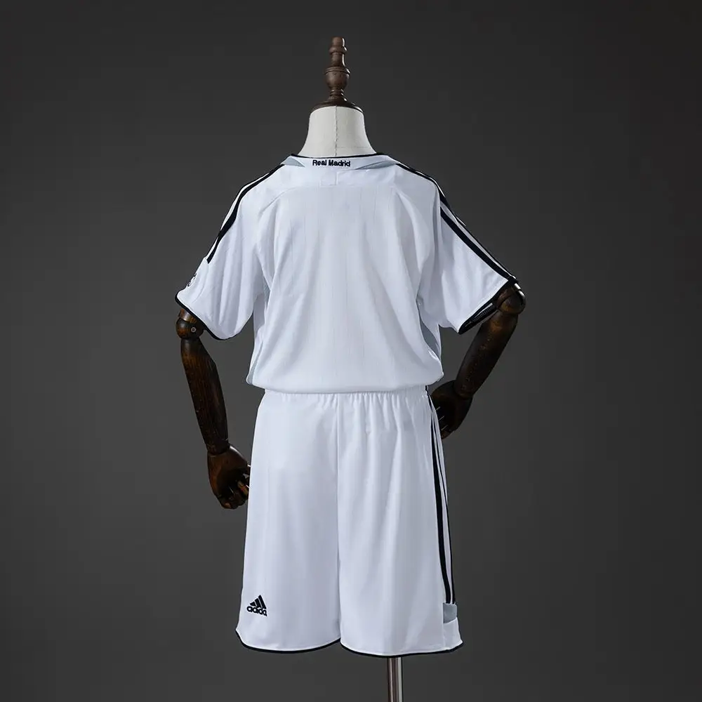Kit enfant Real Madrid Retro 2007 Domicile - Image 2