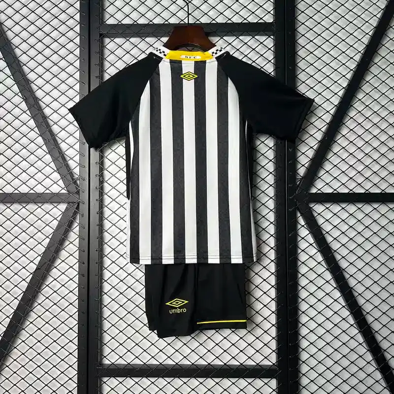 Kit Enfant Santos Extérieur 2025/2026 - Image 2