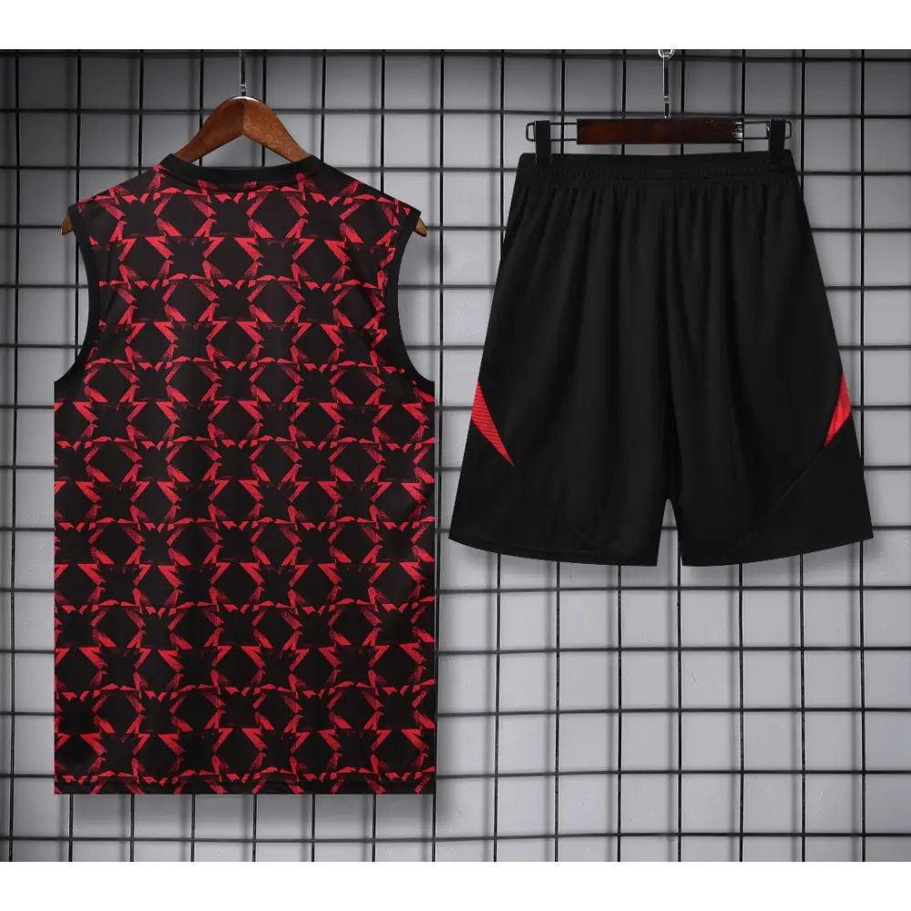 Kit Entraînement Manchester United Noir & Rouge Tâché 2025/2026 - Image 2