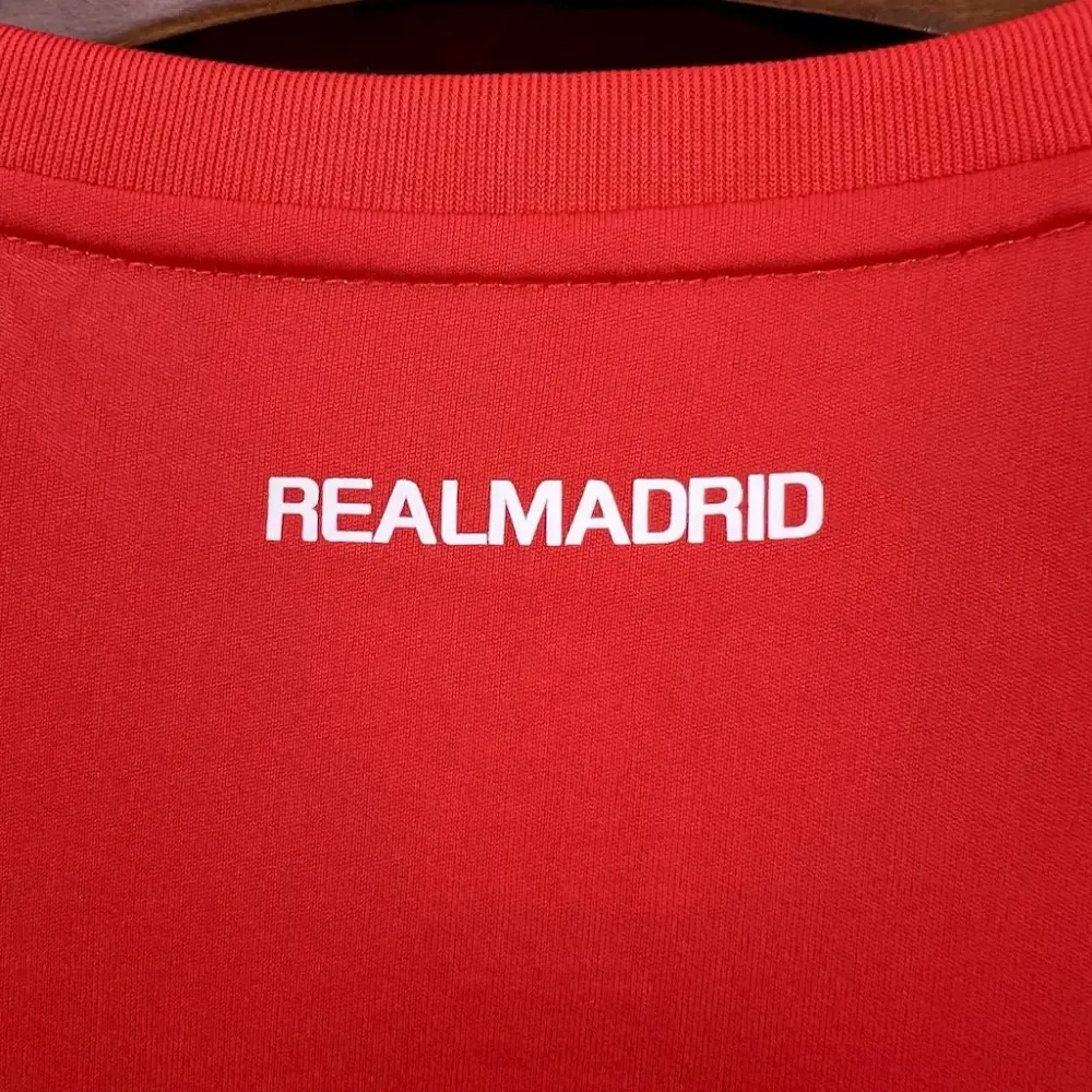 Real Madrid Third 2011/2012 - Image 5